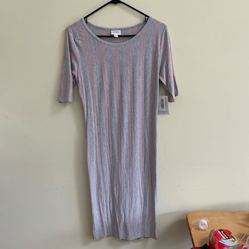 NWT LuLaRoe Elegant Julia dress grey pink stripe M